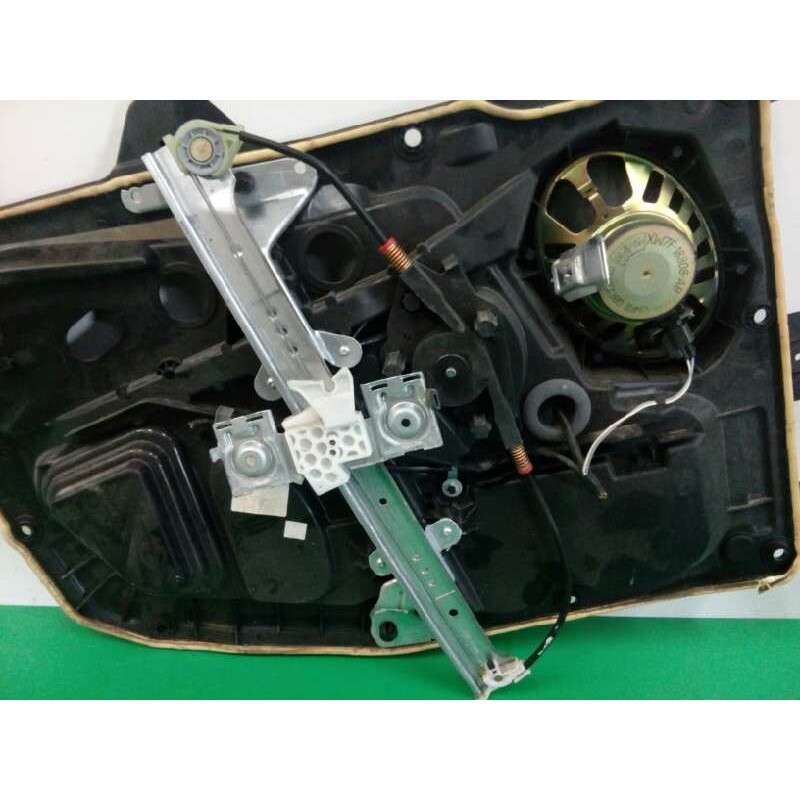 ELEVALUNAS DELANTERO DERECHO 1546517