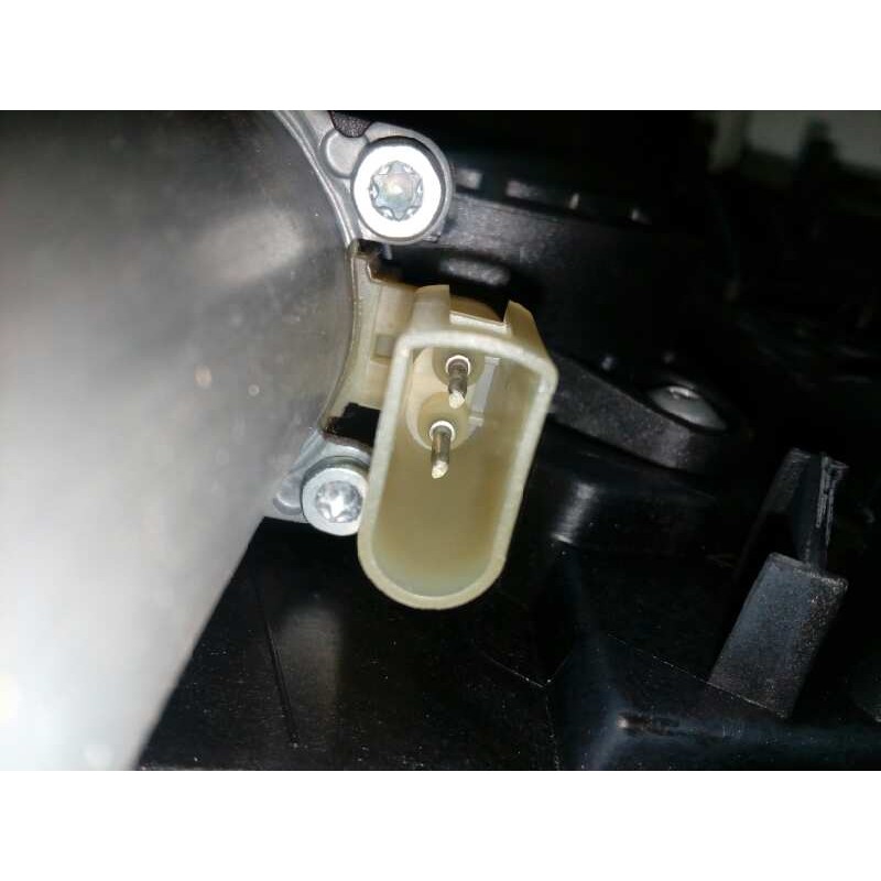 ELEVALUNAS DELANTERO DERECHO 1546517