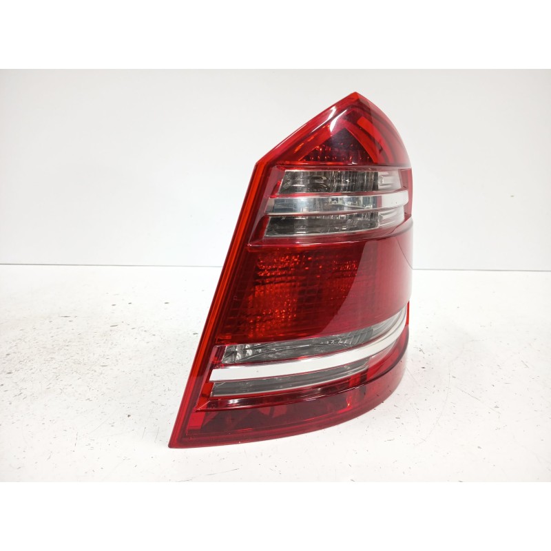 Recambio de piloto trasero derecho para mercedes-benz clase gl (x164) gl 320 cdi 4-matic (164.822) referencia OEM IAM A164820416