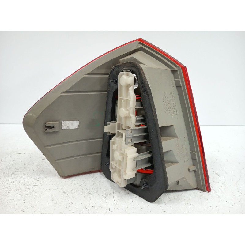 PILOTO TRASERO DERECHO