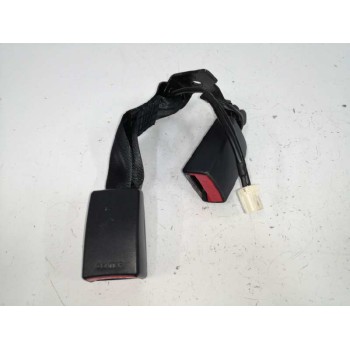 Recambio de enganche cinturon derecho para kia rio iii (ub) 1.25 cvvt referencia OEM IAM  TRASERO 
