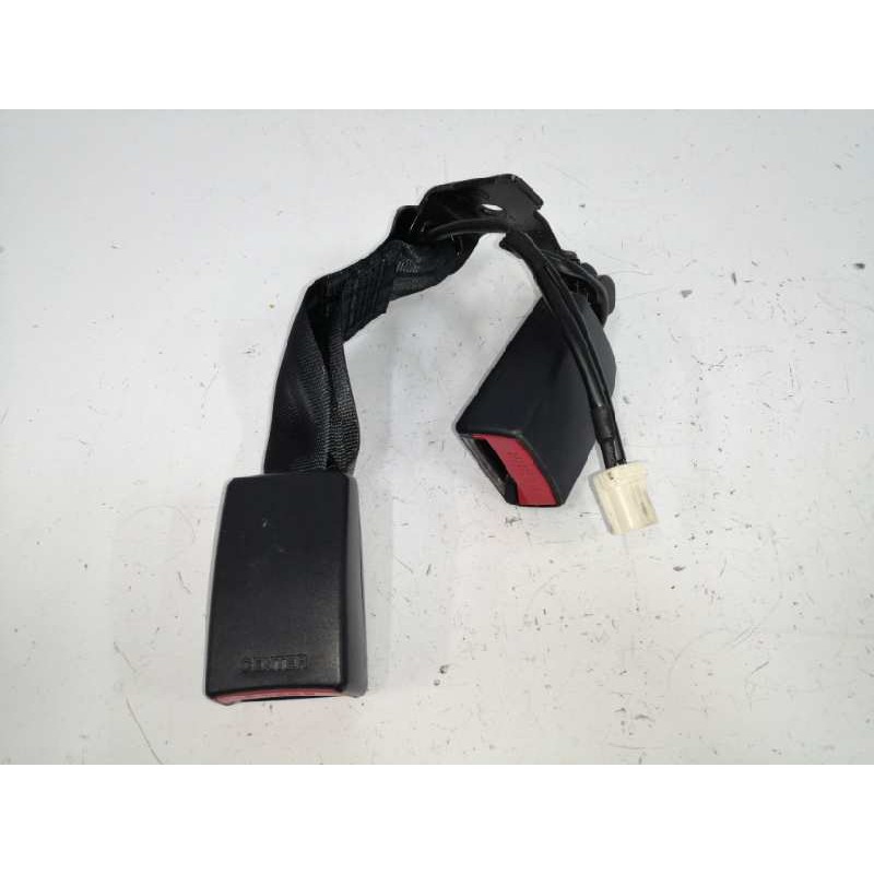 Recambio de enganche cinturon derecho para kia rio iii (ub) 1.25 cvvt referencia OEM IAM  TRASERO 