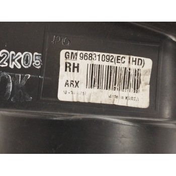 Recambio de faro derecho para chevrolet aveo berlina hatchback 1.4 cat referencia OEM IAM 96831092  