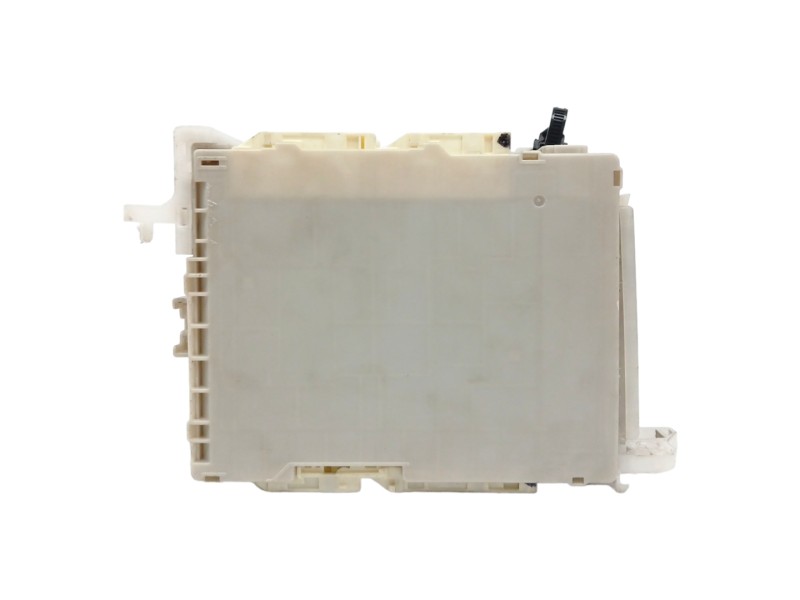 Recambio de caja reles / fusibles para toyota yaris 1.3 16v cat referencia OEM IAM 8273052F80 Recambio de caja reles / fusibles para toyota yaris 1.3 16v cat referencia OEM IAM 8273052F80