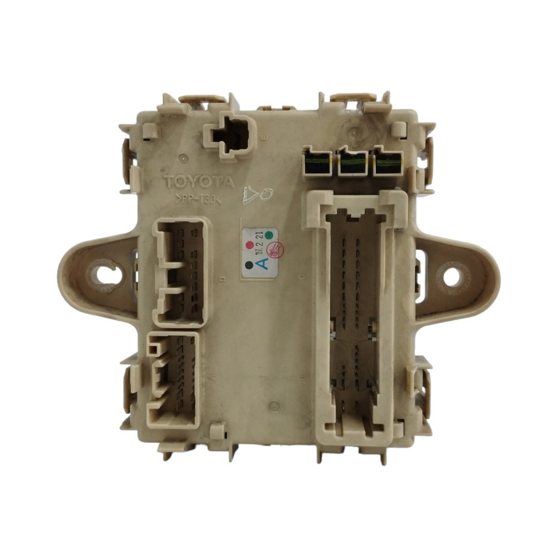 Recambio de caja reles / fusibles para lexus rx (_u3_) 400h awd (mhu38_) referencia OEM IAM   