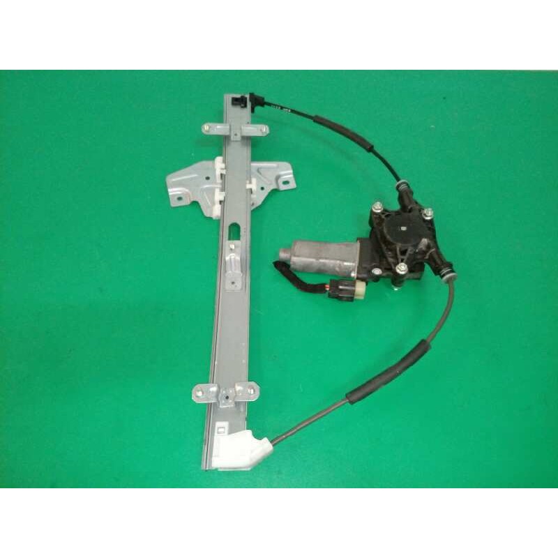 Recambio de elevalunas delantero derecho para hyundai accent (mc) gl crdi referencia OEM IAM FUNDA 824041E210 3 PUERTAS 