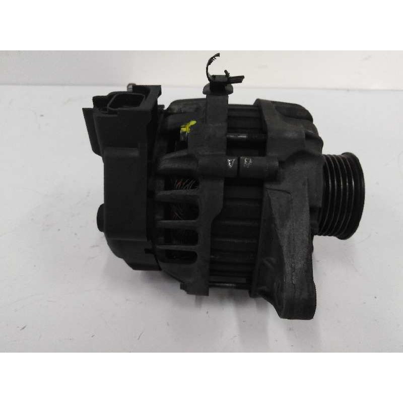 Recambio de alternador para kia cee´d 1.4 cat referencia OEM IAM 373002B101 90A 2655447