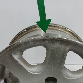 Recambio de llanta para kia carens 1.8 cat referencia OEM IAM K9965R25540 14X5,5JJ ET45 4H 4X108
