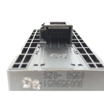 Recambio de mando elevalunas delantero izquierdo para audi a1 sportback (8xf) 1.0 tfsi referencia OEM IAM 8U0959851  