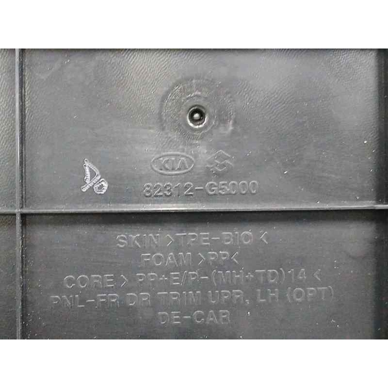 GUARNECIDO PUERTA DELANTERA IZQUIERDA