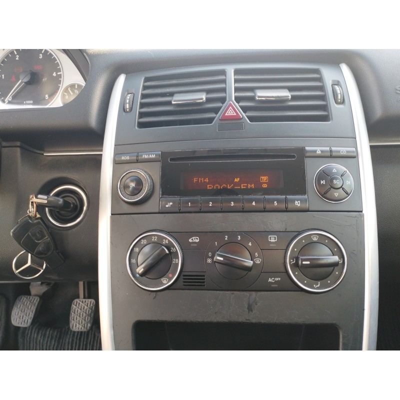 SISTEMA AUDIO / RADIO CD