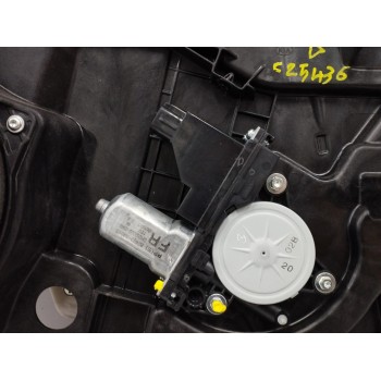 Recambio de elevalunas delantero derecho para kia carens iv 1.6 gdi referencia OEM IAM 82480A4300 82460A4010 