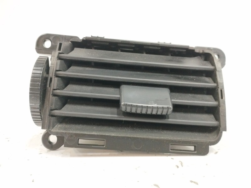 Recambio de rejilla aireadora para mazda 3 berlina (bk) 2.0 16v cat referencia OEM IAM BP4L64930 CENTRAL IZQUIERDA Recambio de rejilla aireadora para mazda 3 berlina (bk) 2.0 16v cat referencia OEM IAM BP4L64930 CENTRAL IZQUIERDA