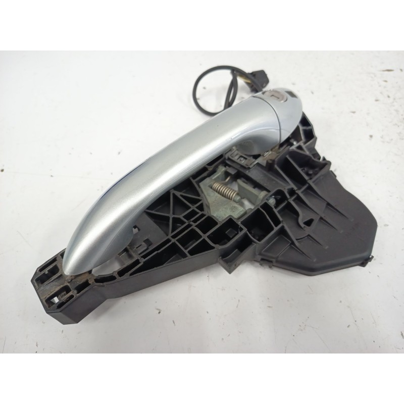 MANETA EXTERIOR DELANTERA IZQUIERDA