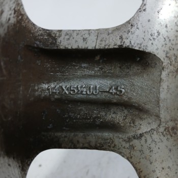 Recambio de llanta para kia carens 1.8 cat referencia OEM IAM K9965R25540 14X5,5JJ ET45 4H 4X108