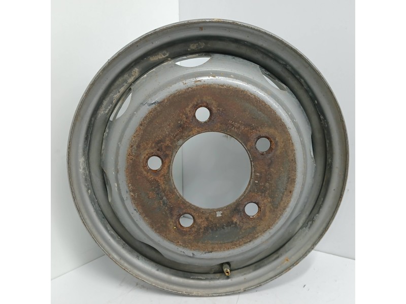 Recambio de llanta para nissan trade 100 3.0 turbodiesel referencia OEM IAM 081050133C 5JX15H2 5H 5X160