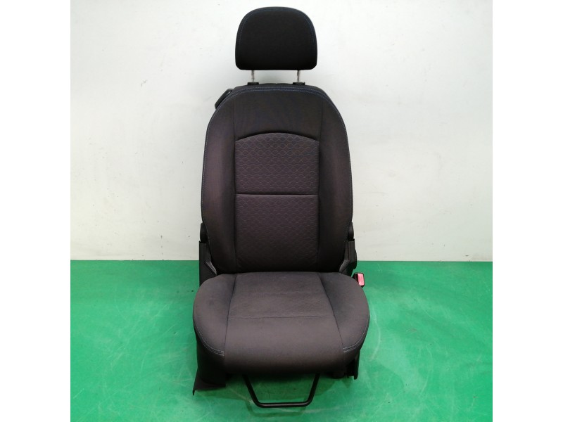 Recambio de asiento delantero derecho para mazda 2 berlina (dy) 1.6 cat referencia OEM IAM Recambio de asiento delantero derecho para mazda 2 berlina (dy) 1.6 cat referencia OEM IAM
