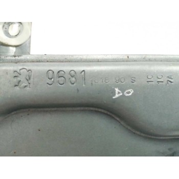 Recambio de elevalunas delantero derecho para peugeot 207 1.6 16v referencia OEM IAM CABLE 9681181880 