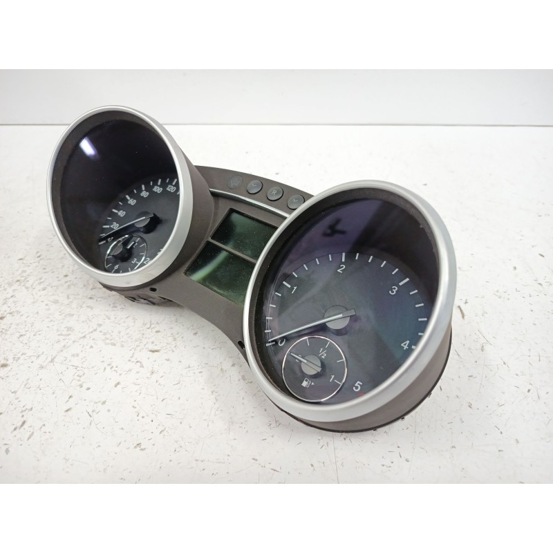 CUADRO INSTRUMENTOS A1645401011 A2514420321