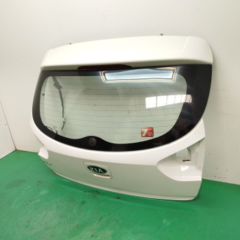 Recambio de porton trasero para kia rio 1.2 cat referencia OEM IAM 737001W220  