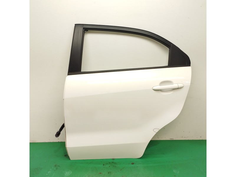 Recambio de puerta trasera izquierda para kia rio 1.2 cat referencia OEM IAM 770031W210 OBSERVAR FOTOS 