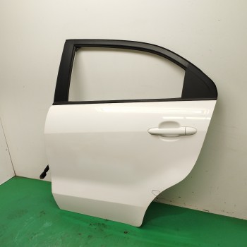 Recambio de puerta trasera izquierda para kia rio 1.2 cat referencia OEM IAM 770031W210 OBSERVAR FOTOS 