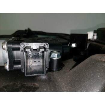 Recambio de elevalunas delantero derecho para mazda 2 lim. (de) 1.3 active + (5-ptas.) (63kw) referencia OEM IAM FUNDA D01G5858X