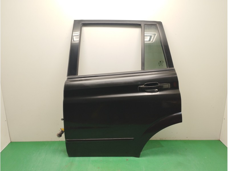 Recambio de puerta trasera izquierda para ssangyong kyron 2.0 referencia OEM IAM Recambio de puerta trasera izquierda para ssangyong kyron 2.0 referencia OEM IAM