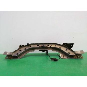 Recambio de travesaño superior para chevrolet orlando 1.8 cat referencia OEM IAM   
