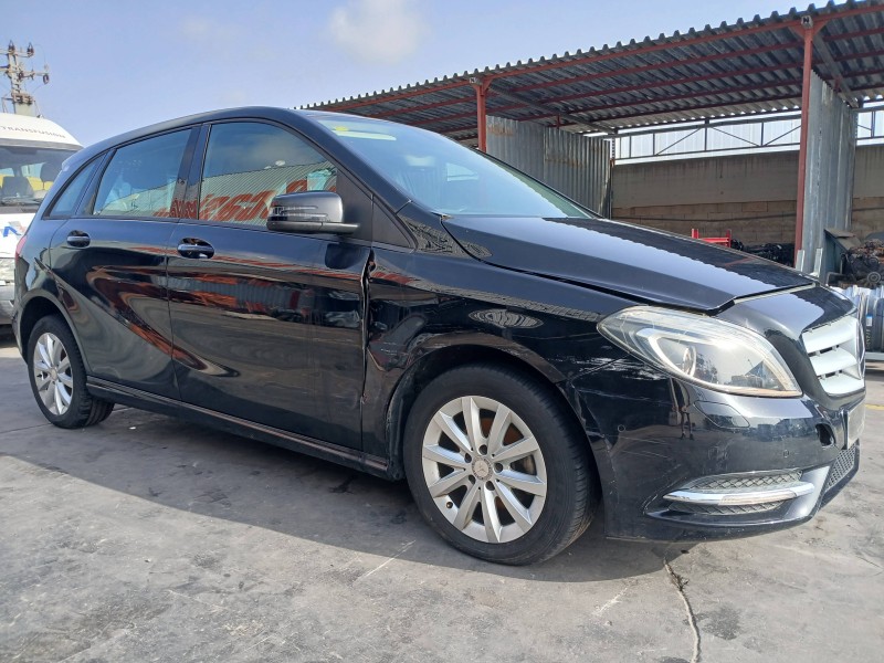 Recambio de carroceria corte para mercedes-benz clase b (w246) 1.5 cdi cat referencia OEM IAM Recambio de carroceria corte para mercedes-benz clase b (w246) 1.5 cdi cat referencia OEM IAM