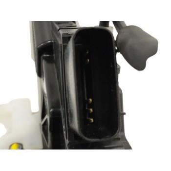 Recambio de cerradura puerta delantera derecha para kia carens iv 1.6 gdi referencia OEM IAM 81320A4010  