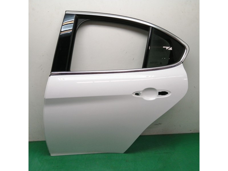Recambio de puerta trasera izquierda para alfa romeo giulia (952) 2.0 turbo cat referencia OEM IAM 50549838  