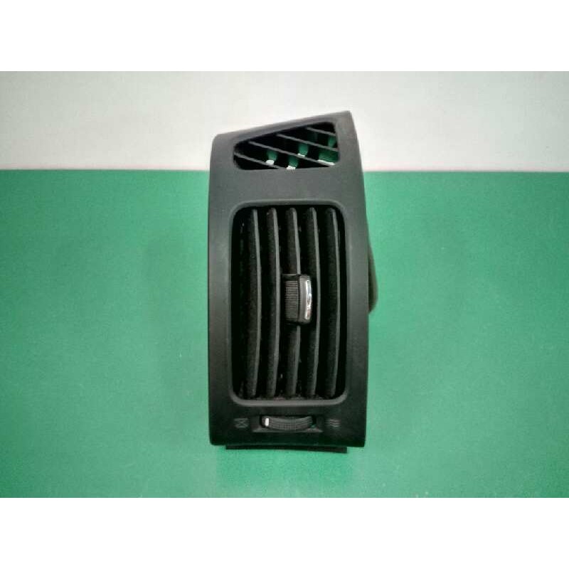 Recambio de rejilla aireadora para hyundai i30 1.4 cat referencia OEM IAM 974802R000 LADO IZQUIERDO 