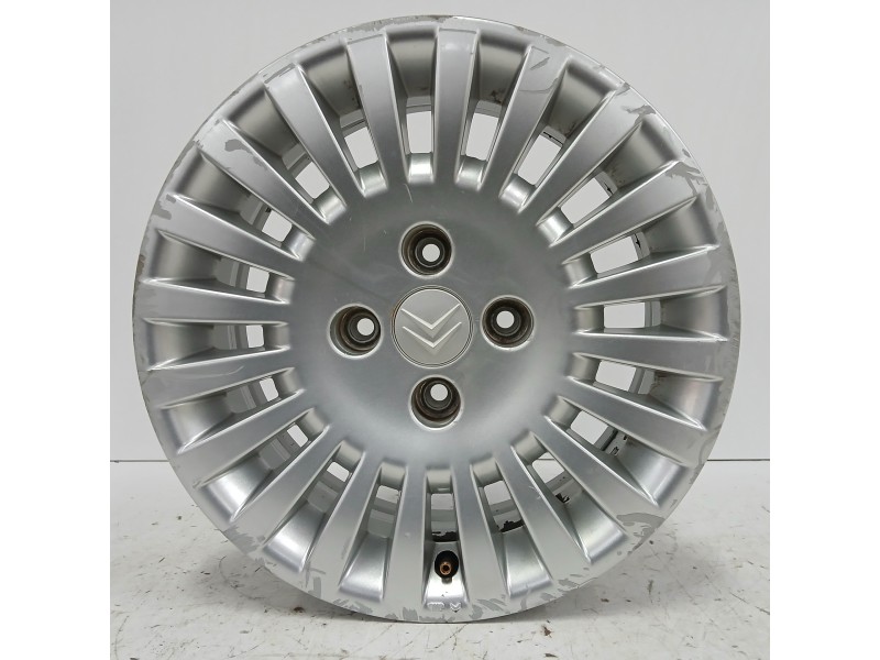 Recambio de llanta para citroën c3 1.4 hdi referencia OEM IAM 5402F7 6JX15CH4 ET27 4H 4X108