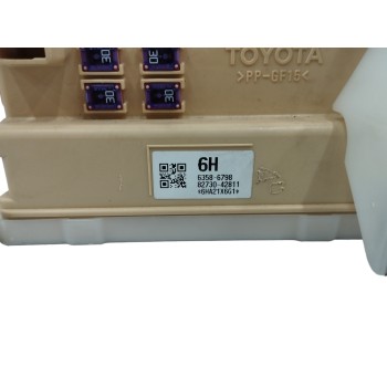 Recambio de caja reles / fusibles para toyota rav 4 2.0 d-4d cat referencia OEM IAM 8273042811  