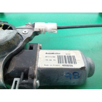 Recambio de elevalunas delantero derecho para nissan almera tino (v10m) tekna referencia OEM IAM FUNDA 80700BU010 