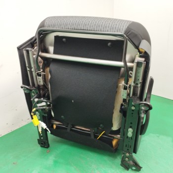 Recambio de asiento delantero izquierdo para toyota yaris 1.3 16v cat referencia OEM IAM  OBSERVAR FOTO 