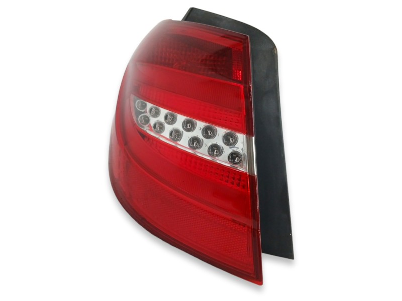Recambio de piloto trasero izquierdo para mercedes-benz clase b (w246) 1.5 cdi cat referencia OEM IAM A2468200564  