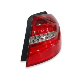 PILOTO TRASERO DERECHO A2468200664