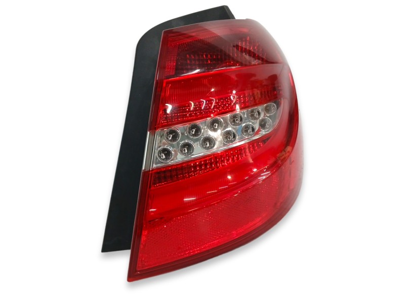 Recambio de piloto trasero derecho para mercedes-benz clase b (w246) 1.5 cdi cat referencia OEM IAM A2468200664  