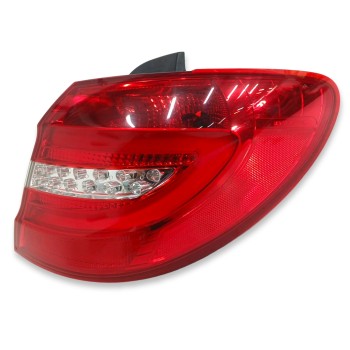 Recambio de piloto trasero derecho para mercedes-benz clase b (w246) 1.5 cdi cat referencia OEM IAM A2468200664  