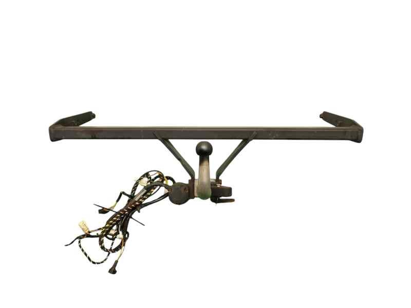 Recambio de enganche remolque para suzuki vitara 1.6 ddis glx 4x4 referencia OEM IAM   
