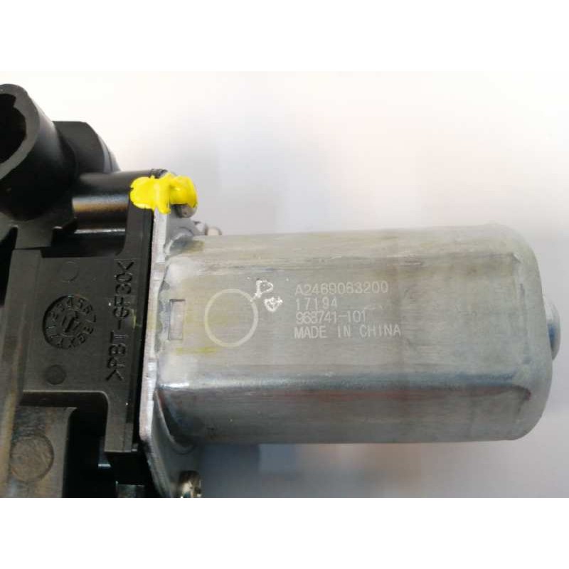 MOTOR ELEVALUNAS TRASERO DERECHO