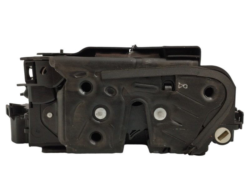 Recambio de cerradura puerta trasera izquierda para skoda fabia combi 1.0 mpi referencia OEM IAM 5TA839015E  