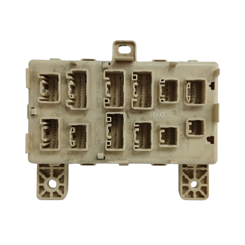 Recambio de caja reles / fusibles para lexus rx (_u3_) 400h awd (mhu38_) referencia OEM IAM  OBSERVAR FOTOS 