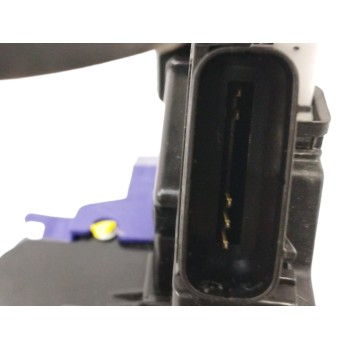 Recambio de cerradura puerta trasera derecha para kia carens iv 1.6 gdi referencia OEM IAM 81420A4030  