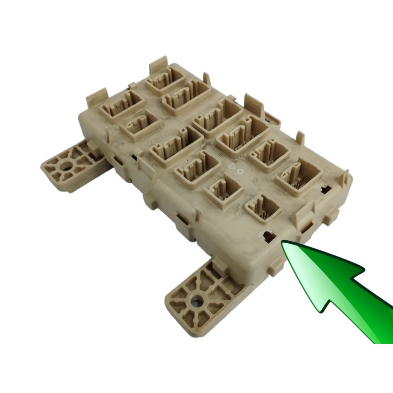 CAJA RELES / FUSIBLES OBSERVAR FOTOS