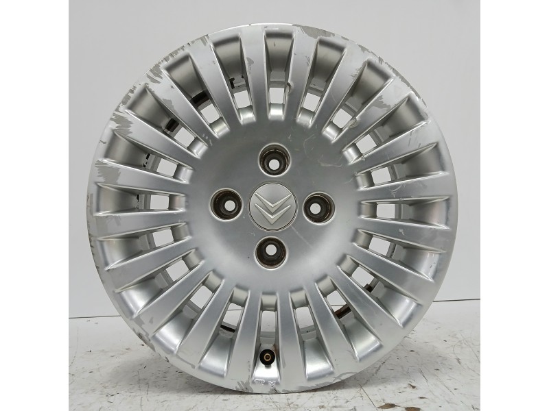 Recambio de llanta para citroën c3 1.4 hdi referencia OEM IAM 5402F7 6JX15CH4 ET27 4H 4X108
