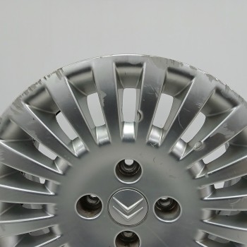 Recambio de llanta para citroën c3 1.4 hdi referencia OEM IAM 5402F7 6JX15CH4 ET27 4H 4X108