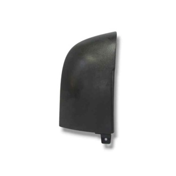 Recambio de molduras traseras para nissan primastar furgoneta (x83) 2.5 dci 140 referencia OEM IAM 93850669 8200229880 93850668